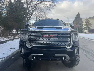 2020 GMC Sierra 2500HD Denali