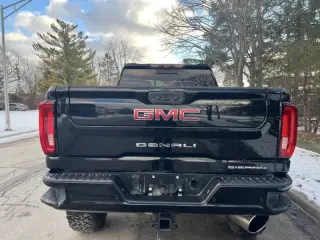 2020 GMC Sierra 2500HD Denali
