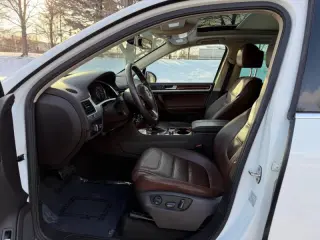 2013 Volkswagen Touareg TDI Sport