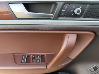 2013 Volkswagen Touareg TDI Sport