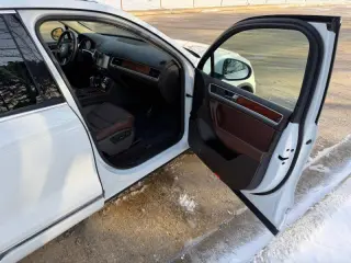 2013 Volkswagen Touareg TDI Sport