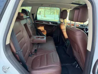 2013 Volkswagen Touareg TDI Sport