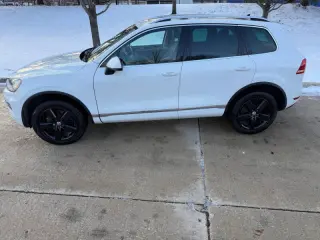 2013 Volkswagen Touareg TDI Sport
