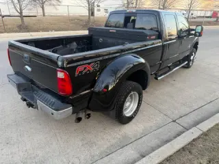 2014 Ford F-350 Super Duty Lariat