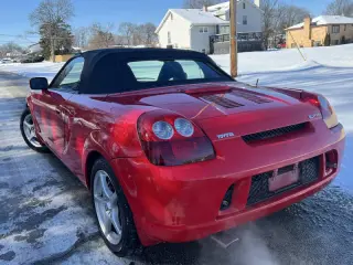 2003 Toyota MR2 Spyder