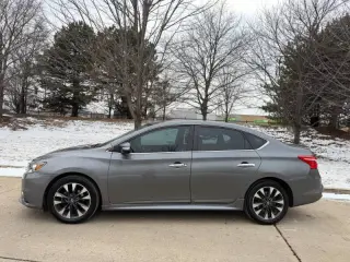 2019 Nissan Sentra SR