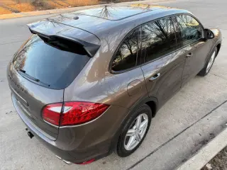 2011 Porsche Cayenne S