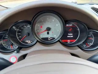 2011 Porsche Cayenne S