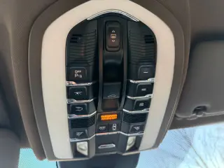 2011 Porsche Cayenne S