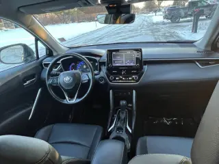 2022 Toyota Corolla Cross XLE