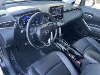 2022 Toyota Corolla Cross XLE