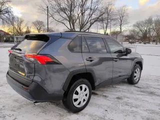 2020 Toyota RAV4 LE
