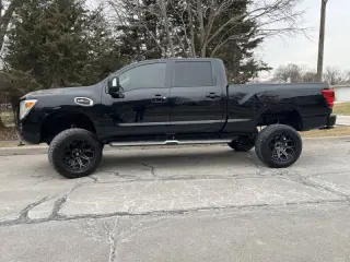 2020 Nissan Titan XD SV