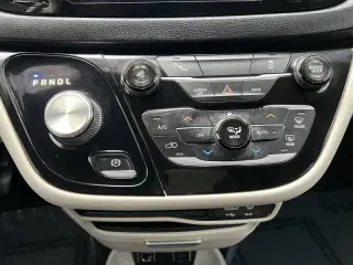 2017 Chrysler Pacifica Touring Plus