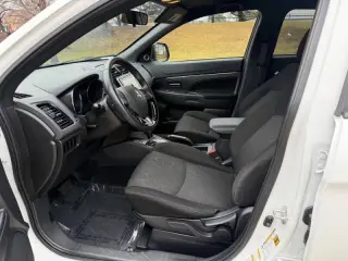 2020 Mitsubishi Outlander Sport ES