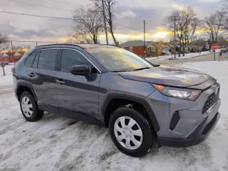 2020 Toyota RAV4 LE