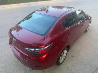 2019 Toyota Yaris L