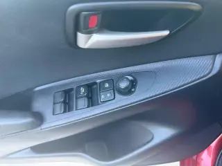 2019 Toyota Yaris L