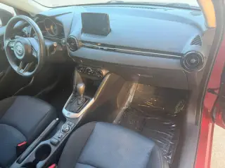 2019 Toyota Yaris L