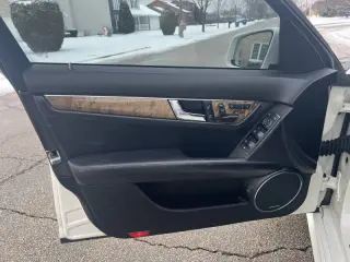 2010 Mercedes-Benz C-Class C 63 AMG