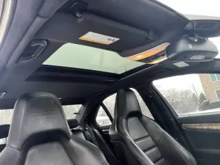 2010 Mercedes-Benz C-Class C 63 AMG