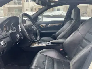 2010 Mercedes-Benz C-Class C 63 AMG