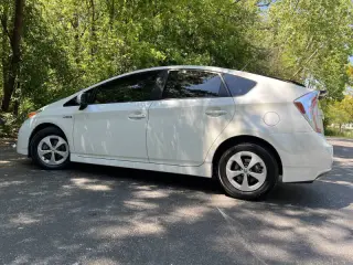 2015 Toyota Prius Three