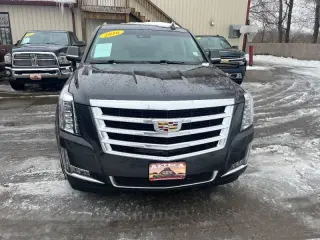 2016 Cadillac Escalade ESV Luxury Collection
