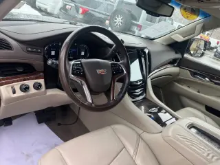 2016 Cadillac Escalade ESV Luxury Collection