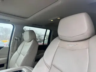 2016 Cadillac Escalade ESV Luxury Collection