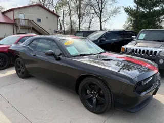 2014 Dodge Challenger SXT Plus