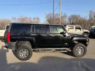 2007 HUMMER H3 Adventure