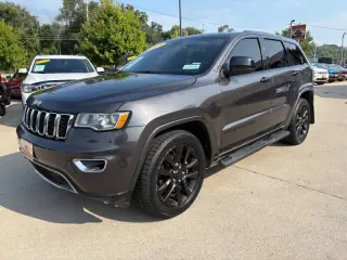 2019 Jeep Grand Cherokee Laredo