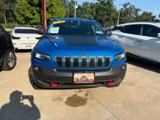 2020 Jeep Cherokee Trailhawk