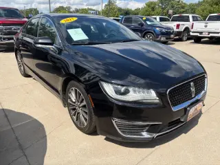 2017 Lincoln MKZ Select