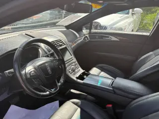 2017 Lincoln MKZ Select