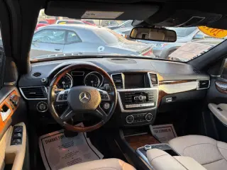 2015 Mercedes-Benz GL-Class GL 550 4MATIC