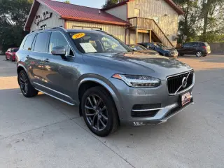 2018 Volvo XC90 T5 Momentum 5-Passenger
