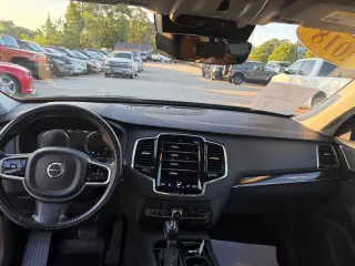2018 Volvo XC90 T5 Momentum 5-Passenger
