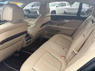 2016 BMW 7 Series 750i xDrive