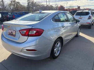 2018 Chevrolet Cruze LT Auto