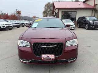 2019 Chrysler 300 S