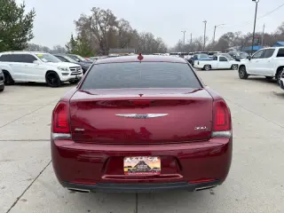 2019 Chrysler 300 S