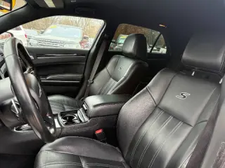 2019 Chrysler 300 S