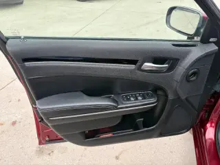 2019 Chrysler 300 S