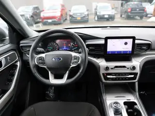 Ford Explorer 2023 AWD XLT 4dr SUV