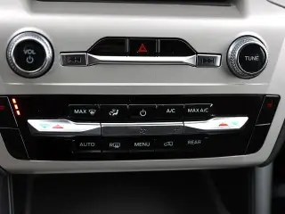 Ford Explorer 2023 AWD XLT 4dr SUV