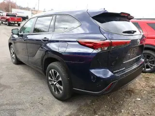 Toyota Highlander 2023 AWD LE 4dr SUV