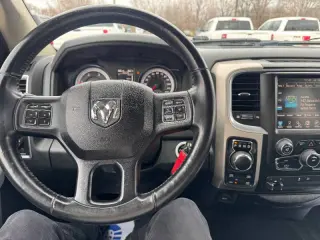 2015 RAM 1500 SLT