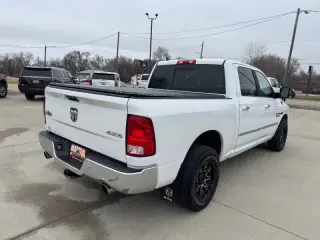 2015 RAM 1500 SLT